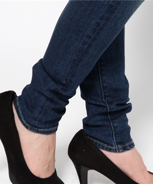 Moname（モナーム）の「■Moname   スキニー デニムパンツ   EMMA(エマ)/41161001（デニムパンツ・レディース・ライトブルー/ブルー・23inch/24inch/25inch/26inch/27inch）」の6枚目の写真