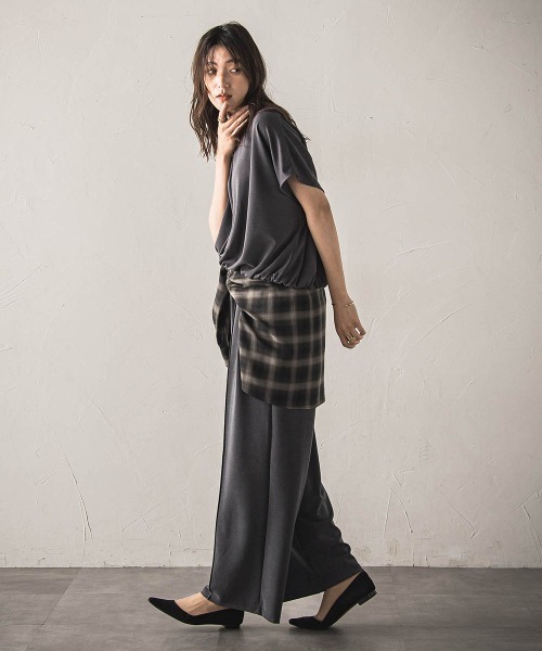 MAYSON GREY(メイソングレイ)の「とろみジャージーワイドパンツ≪セットアップ対応≫(その他パンツ・レディース・チャコールグレー/ブラック/キャメル・M)」の15枚目の写真