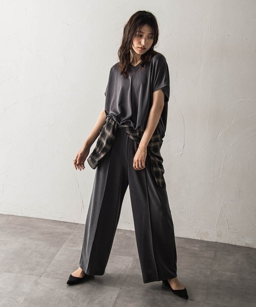 MAYSON GREY(メイソングレイ)の「とろみジャージーワイドパンツ≪セットアップ対応≫(その他パンツ・レディース・チャコールグレー/ブラック/キャメル・M)」の16枚目の写真