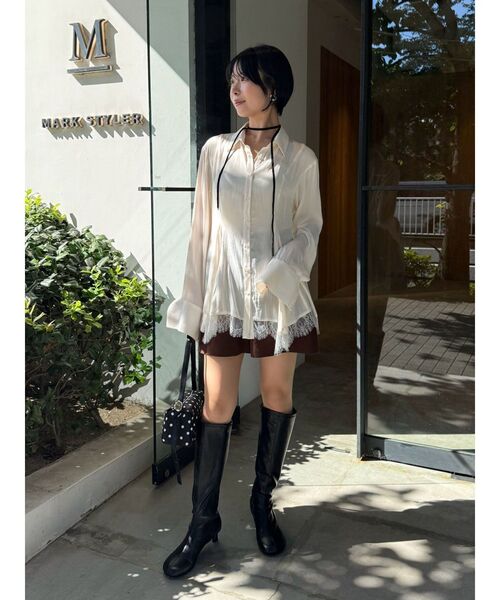 LAGUNAMOON(ラグナムーン)の「ヘムレースサテンチュニックブラウス(シャツ/ブラウス・レディース・ピンク/アイボリー/ブラック・FREE)」の8枚目の写真