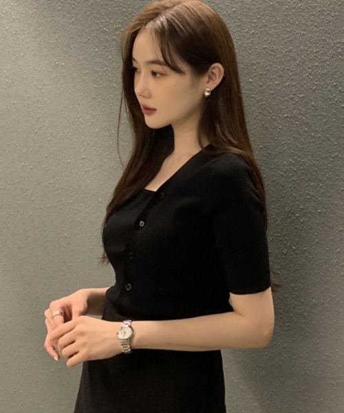 Aelina(エリナ)の「オフショルダー半袖ニットトップス(ニット/セーター・レディース・ライトグリーン/イエロー/ホワイト/ブラック・FREE)」の19枚目の写真