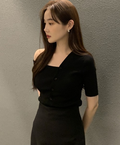 Aelina(エリナ)の「オフショルダー半袖ニットトップス(ニット/セーター・レディース・ライトグリーン/イエロー/ホワイト/ブラック・FREE)」の22枚目の写真