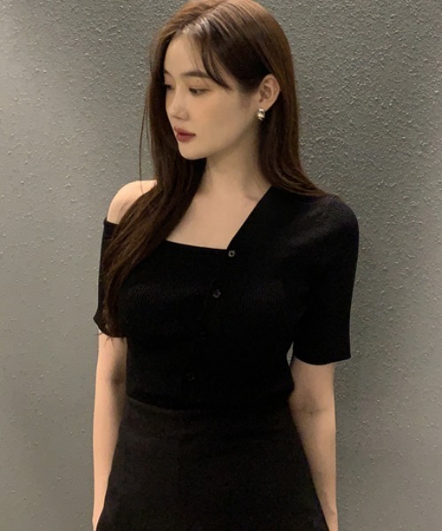 Aelina(エリナ)の「オフショルダー半袖ニットトップス(ニット/セーター・レディース・ライトグリーン/イエロー/ホワイト/ブラック・FREE)」の21枚目の写真