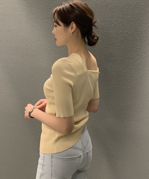 Aelina(エリナ)の「オフショルダー半袖ニットトップス(ニット/セーター・レディース・ライトグリーン/イエロー/ホワイト/ブラック・FREE)」の7枚目の写真