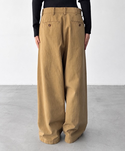 CANAL JEAN（キャナルジーン）の「HARING　ワイドチノパンツ（その他パンツ・レディース・ベージュ・MEDIUM/SMALL/X-SMALL）」の8枚目の写真