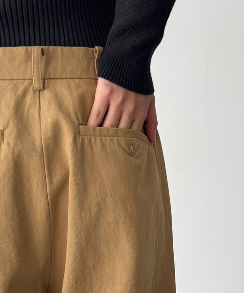 CANAL JEAN（キャナルジーン）の「HARING　ワイドチノパンツ（その他パンツ・レディース・ベージュ・MEDIUM/SMALL/X-SMALL）」の10枚目の写真