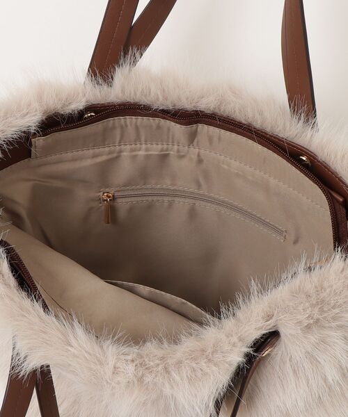 quaranciel（カランシエル）の「FUR 2WAY TOTE（トートバッグ・レディース・ダークグレー/ライトグレー・ONE SIZE）」の5枚目の写真