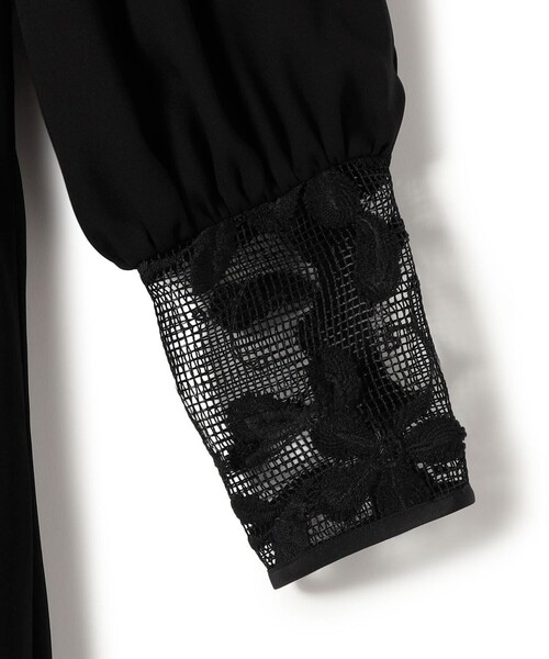 kaene（カエン）の「【SHIPS別注】kaene:〈洗濯機可能〉袖 レース フロント タック ワンピース（セレモニー対応可）（ワンピース・レディース・ブラック・ONE SIZE）」の5枚目の写真
