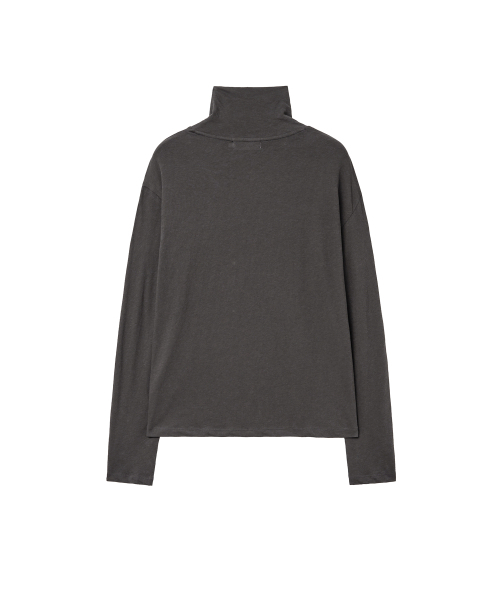 MISEKISEOUL MEN(ミセキソウルメンズ)の「Drape neck long sleeve CHARCOAL(Tシャツ/カットソー・メンズ・その他・1/2/3)」の2枚目の写真