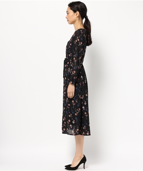 archives（アルシーヴ）の「フラワーシフォンキャミ付きMIXワンピース（ワンピース・レディース・ブラック/ネイビー・MEDIUM）」の4枚目の写真