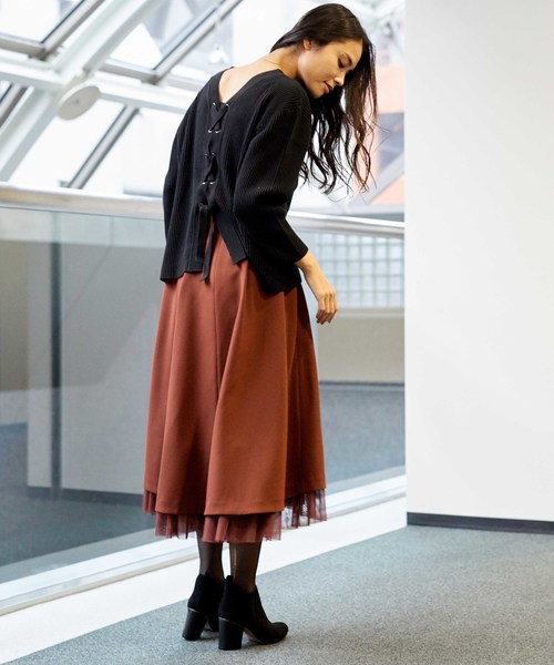 NINE（ナイン）の「【NINE】《STUDIOUS別注》バックレースアップニット（ニット/セーター・レディース・ブラック/ベージュ・FREE）」の3枚目の写真