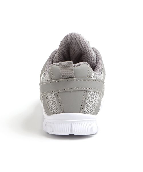 apres les cours（アプレレクール）の「ハイテクスニーカー（スニーカー・キッズ・ブラック/グレー/レッド・14/15 /16/17/18/19/20）」の4枚目の写真