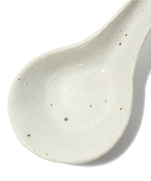 LIVETART(リヴェタート)の「東屋/伊賀 散蓮華(食器・オフホワイト/ライトグレー・FREE)」の3枚目の写真