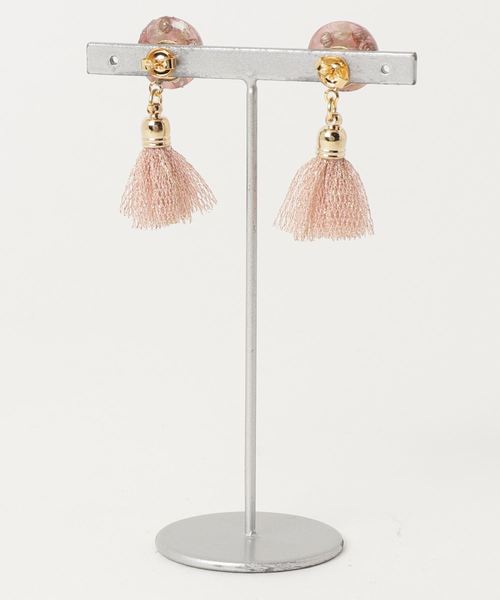 TONE SELECT GOODS（トーンセレクトグッズ）の「【stella】レジンとタッセルのピアス（ピアス（両耳用）・レディース・レッド/ゴールド/グリーン/ピンクベージュ・FREE）」の5枚目の写真