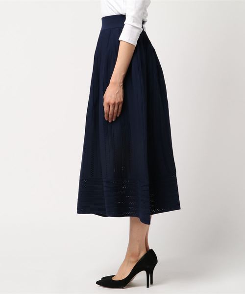 RIVE DROITE（リヴドロワ）の「透かし編みフレアースカート（スカート・レディース・ネイビー/その他14・FREE）」の4枚目の写真