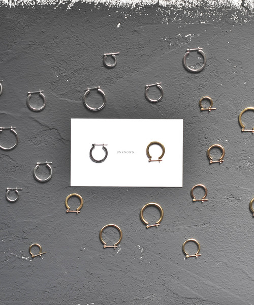 UNKNOWN.(アンノウン)の「【UNKNOWN. 】NORM2(LL) SLV U308(ピアス(片耳用)・レディース・シルバー・FREE)」の3枚目の写真