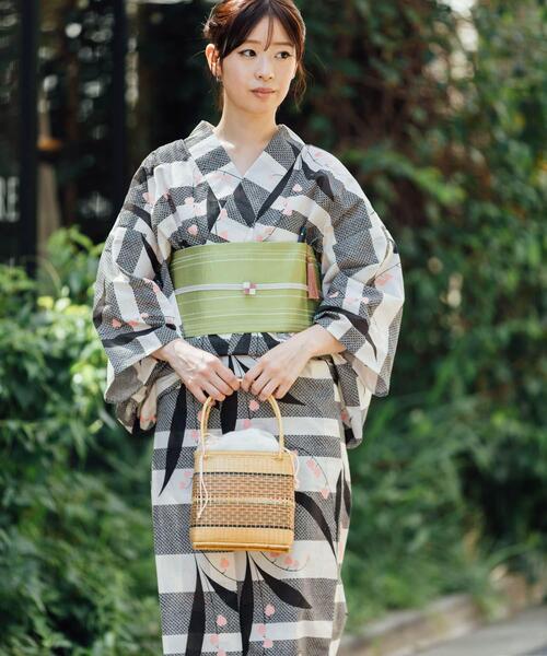 URBAN RESEARCH ROSSO WOMEN(アーバンリサーチ ロッソ)の「浴衣 すずらん(浴衣・レディース・ブラック・FREE)」の2枚目の写真