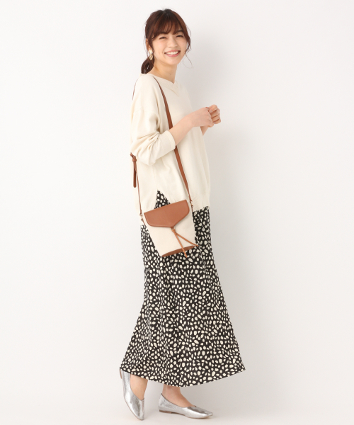 GLOBAL WORK（グローバルワーク）の「レオパサテンロングスカート/827202（スカート・レディース・ブラック/ライトベージュ・MEDIUM/LARGE）」の18枚目の写真