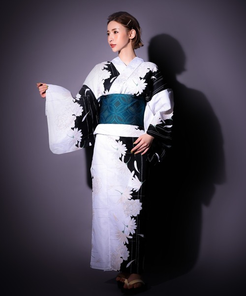 Ninarobe(ニーナローブ)の「浴衣セット レディース モノトーン 白牡丹 クール 大人 ゆかた2点セット 浴衣 作り帯(浴衣・レディース・ホワイト×ブラック・FREE)」の10枚目の写真