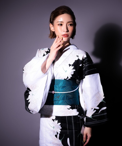 Ninarobe(ニーナローブ)の「浴衣セット レディース モノトーン 白牡丹 クール 大人 ゆかた2点セット 浴衣 作り帯(浴衣・レディース・ホワイト×ブラック・FREE)」の6枚目の写真