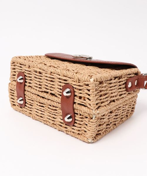 KOBE LETTUCE（コウベレタス）の「フラップミニカゴバッグ（ショルダーバッグ・レディース・ベージュ/アイボリー・FREE）」の4枚目の写真