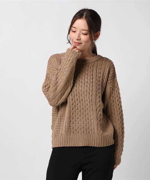 STYLEBLOCK(スタイルブロック)の「バックボタンビッグシルエットケーブル編みニットセーター(ニット/セーター・レディース・オレンジ系その他/ブラック/パープル/オフホワイト/モカ/杢グレー・M)」の5枚目の写真