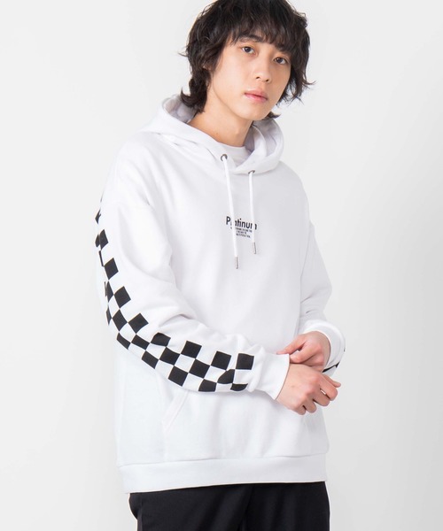 WEGO(ウィゴー)の「WEGO/ストレートラインフォトビッグシルエットプルパーカー(パーカー・メンズ・ブラック系その他/ホワイト/ホワイト系その他/ブラック・MEDIUM/LARGE)」の3枚目の写真