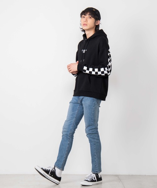WEGO(ウィゴー)の「WEGO/ストレートラインフォトビッグシルエットプルパーカー(パーカー・メンズ・ブラック系その他/ホワイト/ホワイト系その他/ブラック・MEDIUM/LARGE)」の12枚目の写真