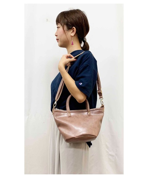 favori（ファヴォリ）の「コパンミニポーチ付き２ＷＡＹトート（トートバッグ・レディース・ブラック/ブラウン/ピンク/キャメル・FREE）」の2枚目の写真