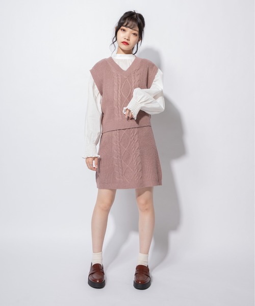 Mysa&Liina(ミーサリーナ)の「ケーブルニットベストセットアップ(ニット/セーター・レディース・ベージュ/ピンク・M/L)」の7枚目の写真