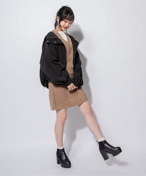 Mysa&Liina(ミーサリーナ)の「ケーブルニットベストセットアップ(ニット/セーター・レディース・ベージュ/ピンク・M/L)」の15枚目の写真