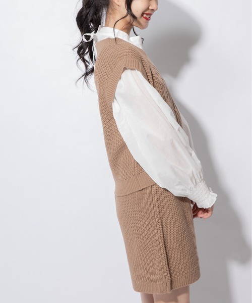 Mysa&Liina(ミーサリーナ)の「ケーブルニットベストセットアップ(ニット/セーター・レディース・ベージュ/ピンク・M/L)」の22枚目の写真