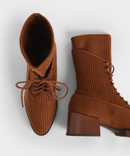 CHARLES & KEITH ニットレースアップ アンクルブーツ CHARLES & KEITH（チャールズ & キース）の「ニットレースアップ