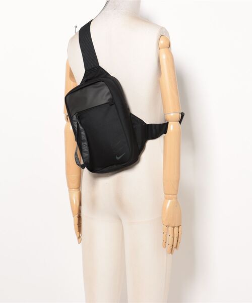 RATTLE TRAP（ラトルトラップ）の「NIKE Sportswear Essential Hip Bag BA6144（ショルダーバッグ・メンズ・ブラック・FREE）」の5枚目の写真
