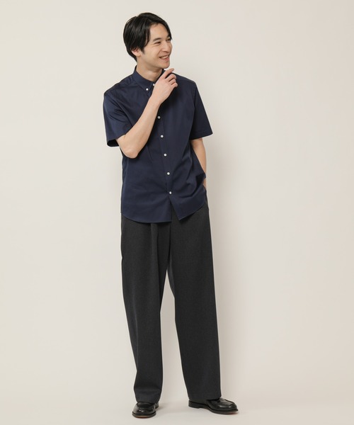 KASHIYAMA（カシヤマ）の「ボタンダウンショートスリーブ　サテンストレッチ　カジュアルテイルシャツ（シャツ/ブラウス・メンズ・ブルー/ホワイト/ネイビー・マルチサイズ）」の7枚目の写真