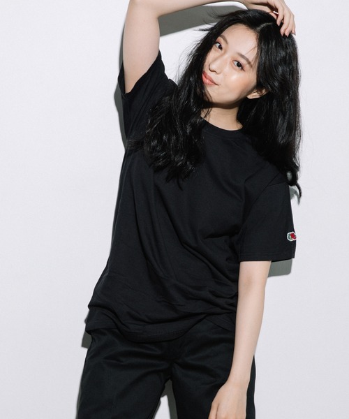 FRUIT OF THE LOOM(フルーツオブザルーム)の「ワッペンTEE / Tシャツ / 半袖 / トップス / シンプル / カジュアル / 無地 / ワンポイント / ユニセックス(Tシャツ/カットソー・メンズ・ネイビー/ブラック/グレー/ホワイト・S/M/L/XL)」の9枚目の写真