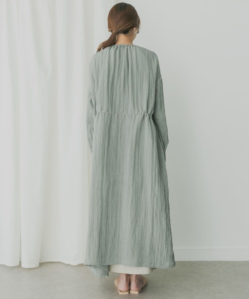 KBF+（ケービーエフプラス）の「KBF+　ワッシャーサテンライトコート（その他アウター・レディース・ベージュ系その他/グレー系その他・ONE）」の8枚目の写真