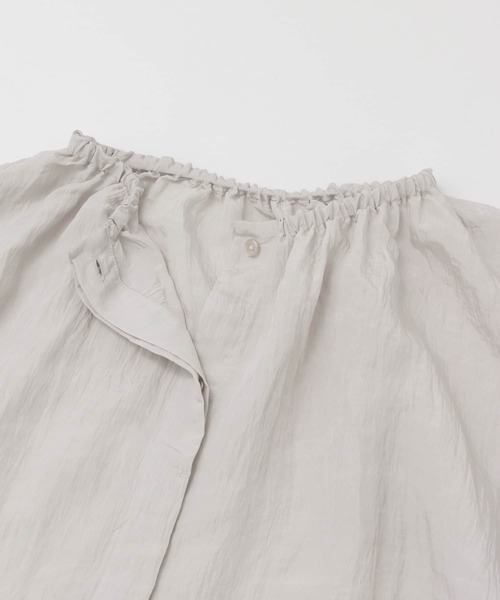 KBF+（ケービーエフプラス）の「KBF+　ワッシャーサテンライトコート（その他アウター・レディース・ベージュ系その他/グレー系その他・ONE）」の16枚目の写真