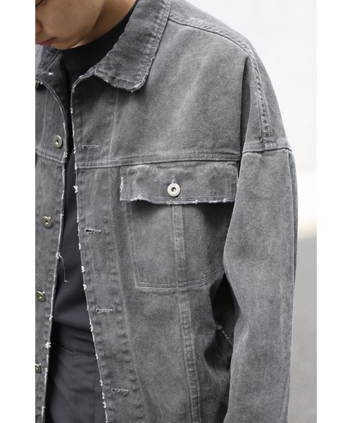 CREARE -LINO-(クレアーレリノ)の「オーバーサイズ ダメージ加工 デニムジャケット<ZOZOTOWN限定アイテム>(デニムジャケット・メンズ・ブラック/グレー/ブルー・FREE)」の9枚目の写真