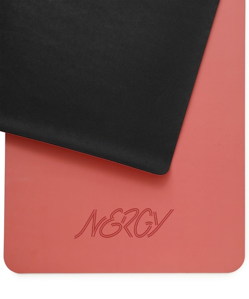 NERGY（ナージー）の「NERGYオリジナル ラバーヨガマット 4.0mm（スポーツグッズ・レディース・ピンク・FREE）」の5枚目の写真