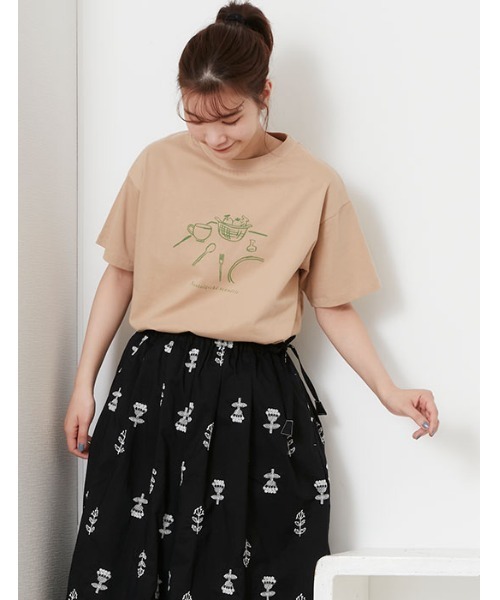 POU DOU DOU（プードゥドゥ）の「drawingモチーフプリントTee（Tシャツ/カットソー・レディース・ブラック/ベージュ/オフホワイト・3）」の3枚目の写真