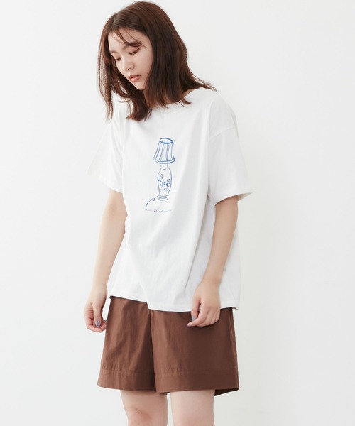 POU DOU DOU（プードゥドゥ）の「drawingモチーフプリントTee（Tシャツ/カットソー・レディース・ブラック/ベージュ/オフホワイト・3）」の2枚目の写真