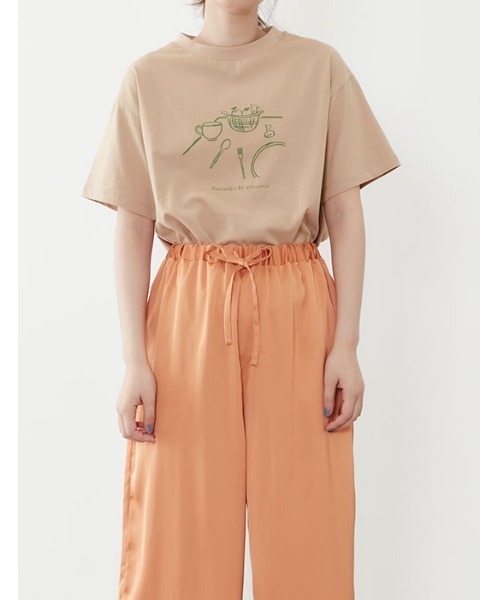 POU DOU DOU（プードゥドゥ）の「drawingモチーフプリントTee（Tシャツ/カットソー・レディース・ブラック/ベージュ/オフホワイト・3）」の9枚目の写真