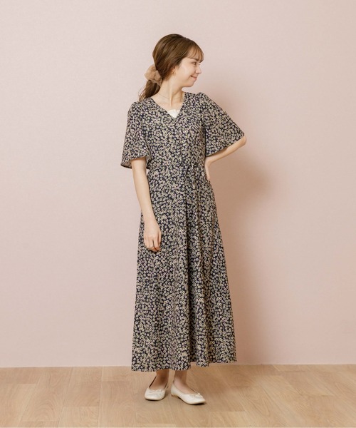 flower(フラワー)の「リラックスフラワーズワンピース(ワンピース・レディース・ネイビー/イエロー/グリーン・FREE)」の15枚目の写真