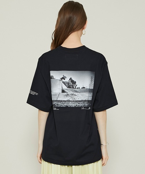 JANE SMITH / JOHN SMITH（ジェーンスミスジョンスミス）の「【JANE SMITH(ジェーンスミス)】JACK FARDELLウォールライドグラインドドロップショートスリーブTシャツ/JACK FARDELL WALL RIDE GRIND DROP S/S T-SHIRT（Tシャツ/カットソー・レディース・ブラック/ホワイト・SMALL）」の18枚目の写真