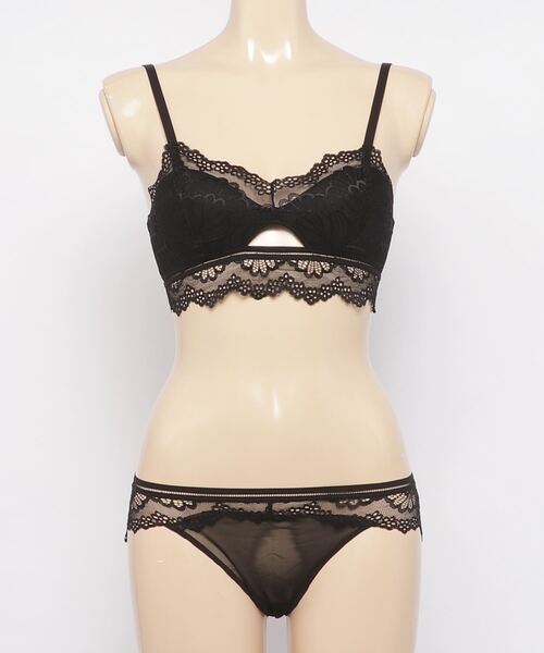 SFW(エスエフダブリュー)の「ノンワイヤー セクシーランジェリーセット(ブラ&ショーツ・レディース・ホワイト/ブラック/ネイビー/グレー/ピンク・LL/S/M/L)」の15枚目の写真