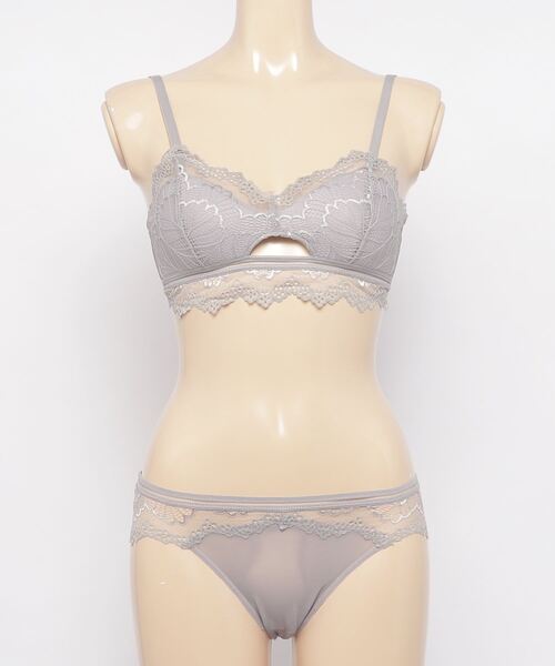 SFW(エスエフダブリュー)の「ノンワイヤー セクシーランジェリーセット(ブラ&ショーツ・レディース・ホワイト/ブラック/ネイビー/グレー/ピンク・LL/S/M/L)」の16枚目の写真