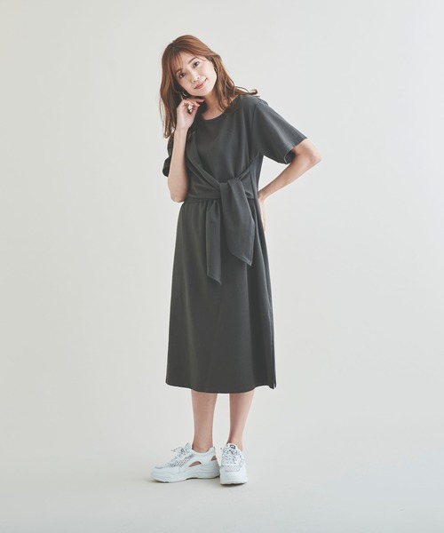 Anuenue（アヌエヌエ）の「ウエストデザインコットンワンピース（ワンピース・レディース・ブルー/グリーン/チャコール・FREE）」の17枚目の写真