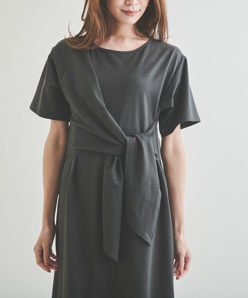 Anuenue（アヌエヌエ）の「ウエストデザインコットンワンピース（ワンピース・レディース・ブルー/グリーン/チャコール・FREE）」の12枚目の写真