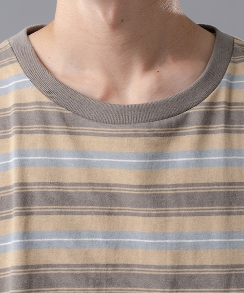 kutir(クティール)の「マルチボーダーTシャツ(Tシャツ/カットソー・メンズ・ライトブルー/オレンジ/モカ・MEDIUM/LARGE)」の4枚目の写真